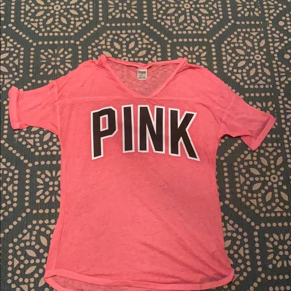 Oversized PINK Short Sleeve Top (Size Small)